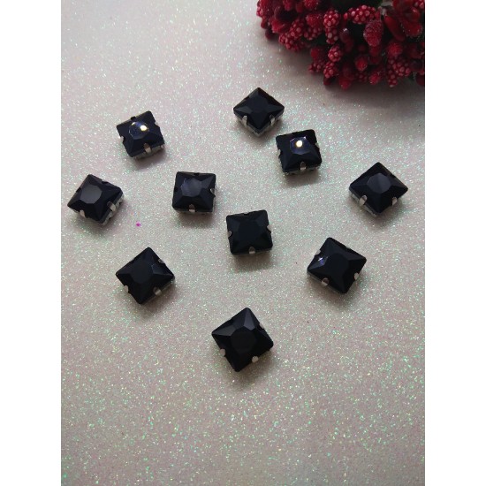 Стразы в цапах "Квадрат" цв. черный, цена за 1 шт